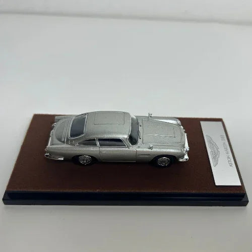 Aston Martin DB5, 1:64 Scale (Silver) — image 6