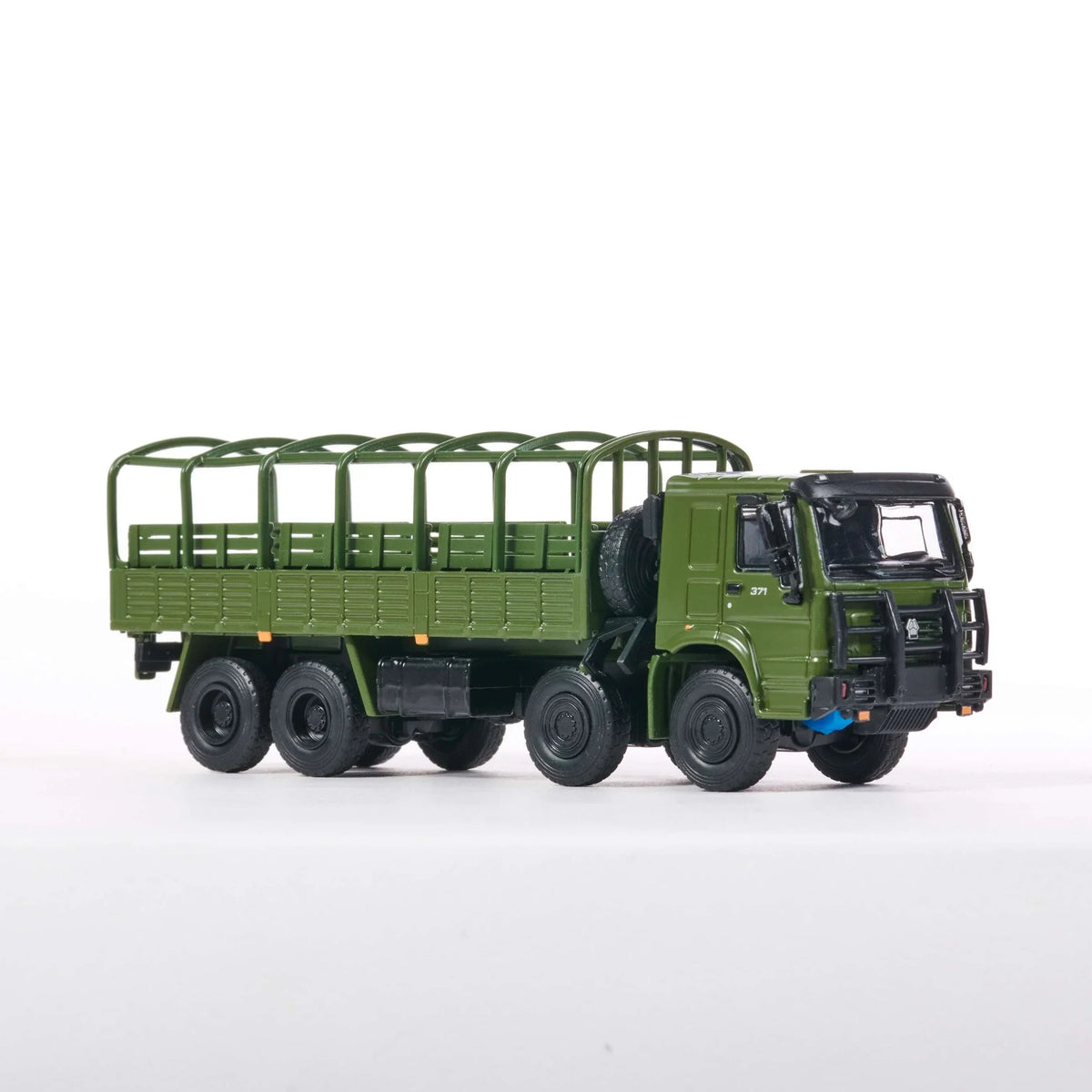 Howo 1006 Military Truck, 1:64 Scale (Army Green) — image 4