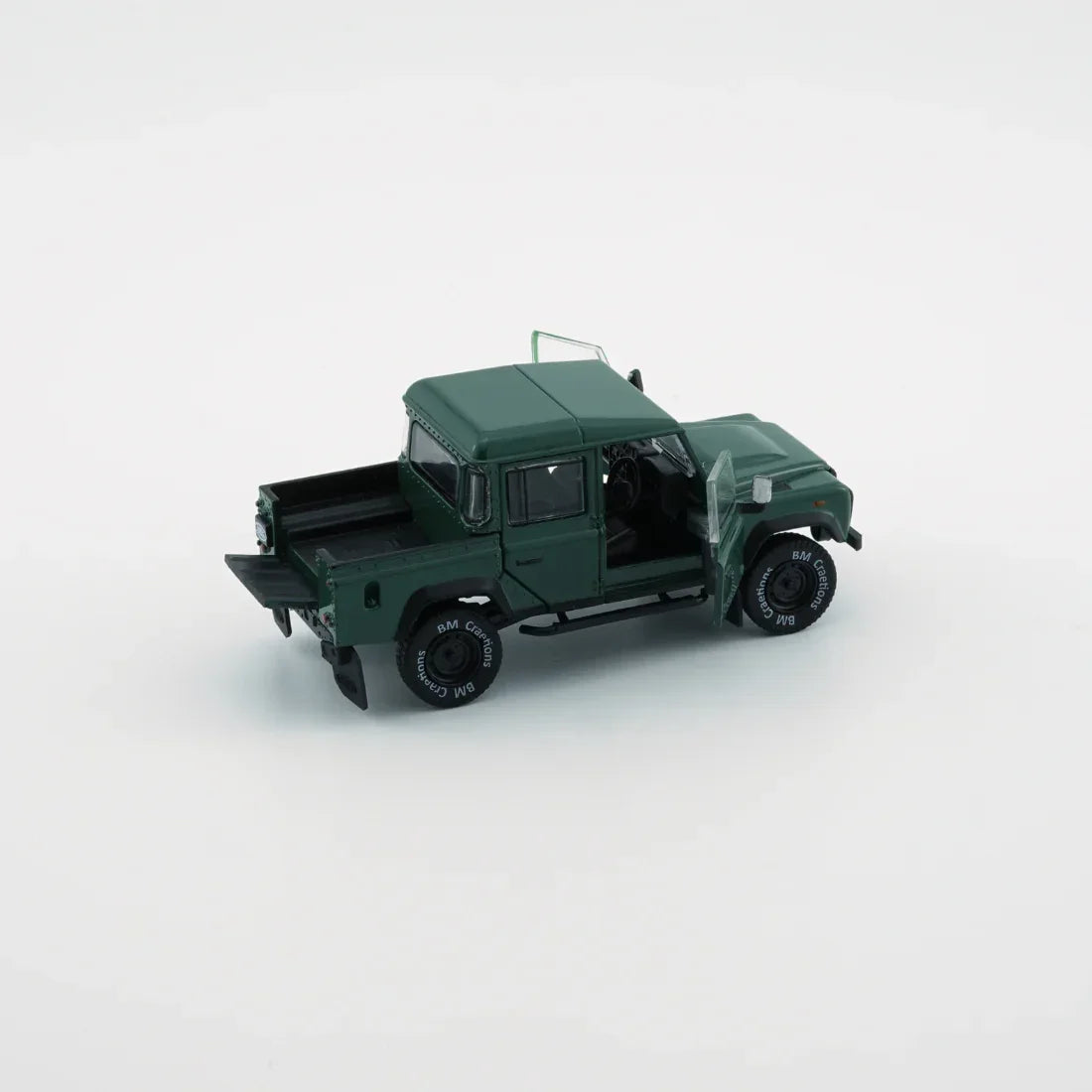 Land Rover 2016 Defender 110 Pick Up, 1:64 Scale (Green) — image 3