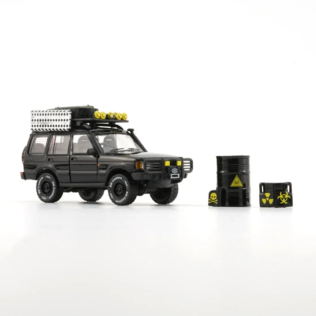 Land Rover Discovery 1 with Accessory 1998, 1:64 Scale (Black) — image 4
