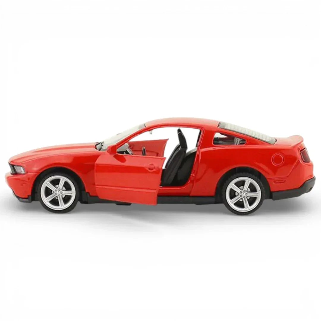 Ford Mustang GT, 1:43 Scale (Red) — image 3