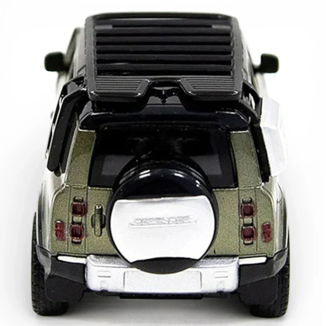 Land Rover Defender 110 2020, 1:43 Scale (Green) — image 6