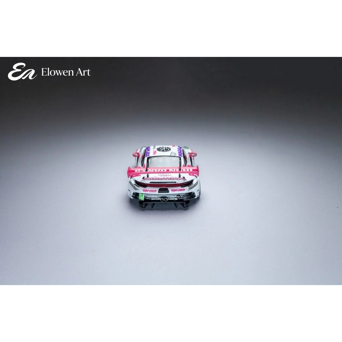 Porsche Iron Dames #85, 1:64 Scale — image 4