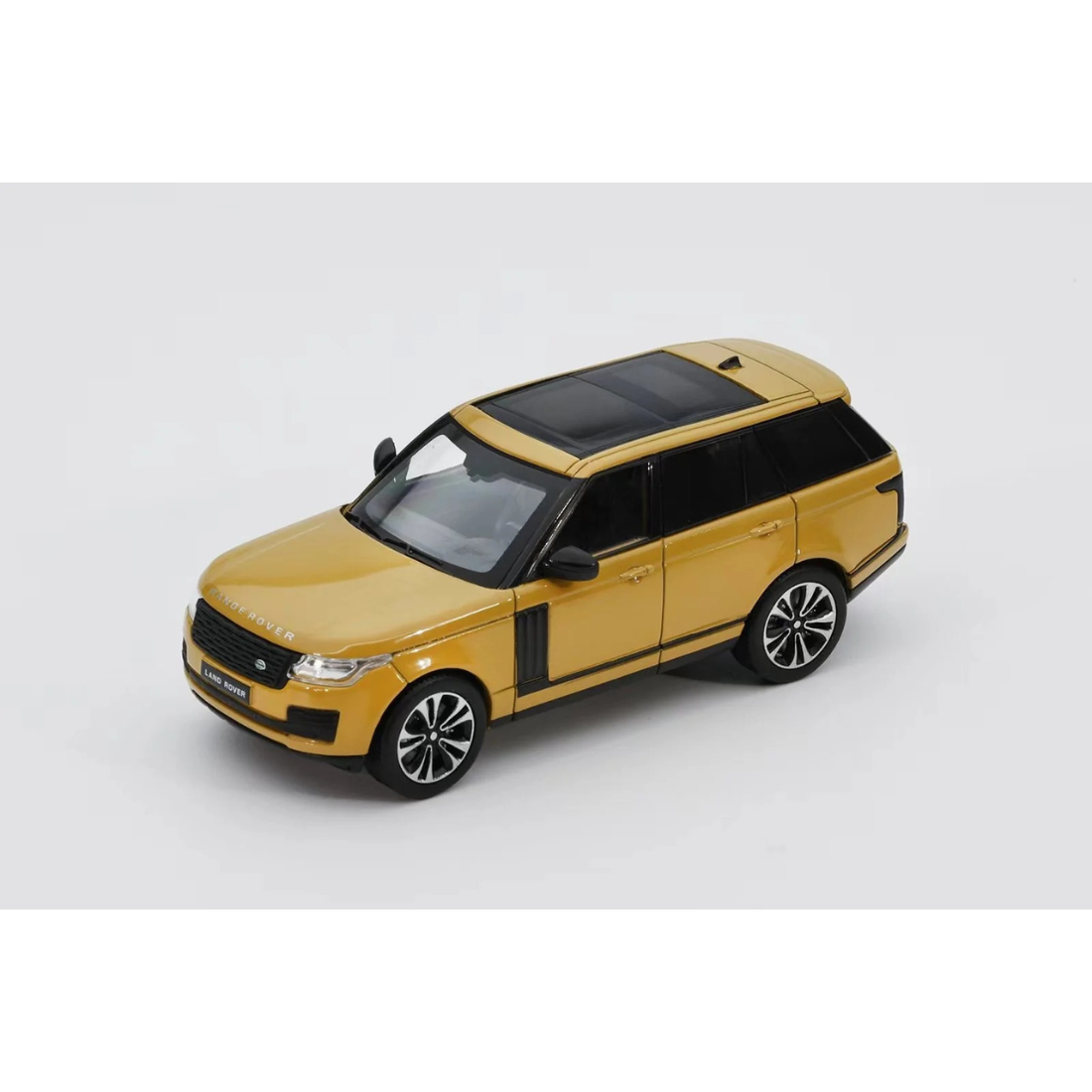 *PRE-ORDER* Land Rover Range Rover 2021, 1:64 Scale (Yellow) — image 2