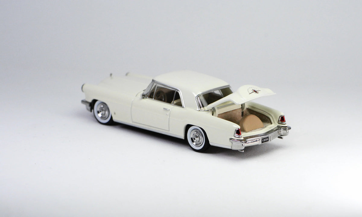 *HEC 2026* Continental Mark II Elvis Presley's 1956, 1:64 Scale (White) — image 4