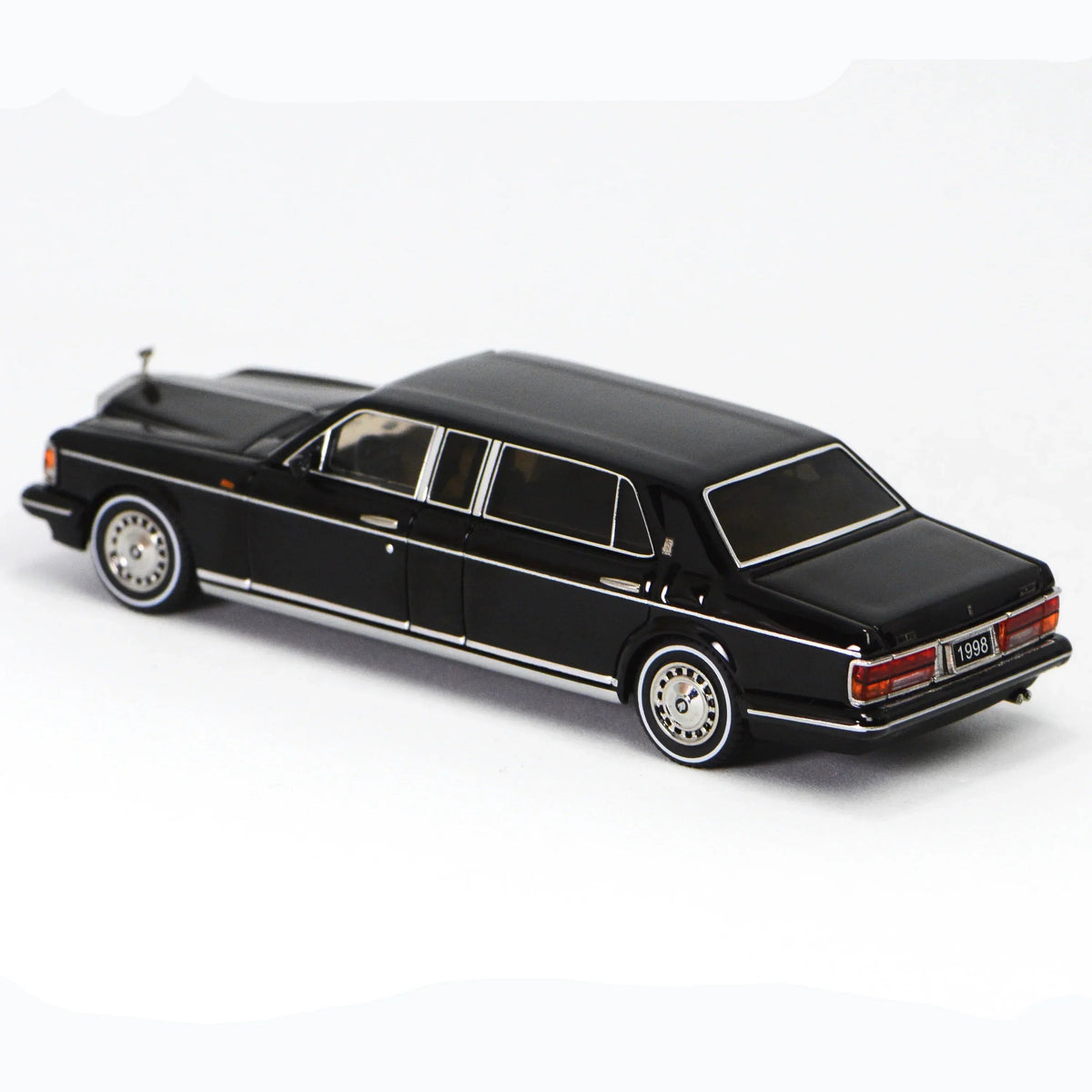*HEC 2026* Rolls-Royce Silver Spur Park Ward 1998, 1:64 Scale (Black) — image 3