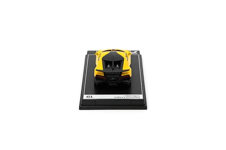 Bugatti Divo, 1:64 Scale (Yellow) — image 3