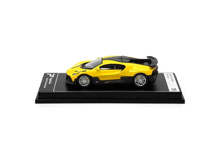Bugatti Divo, 1:64 Scale (Yellow) — image 2