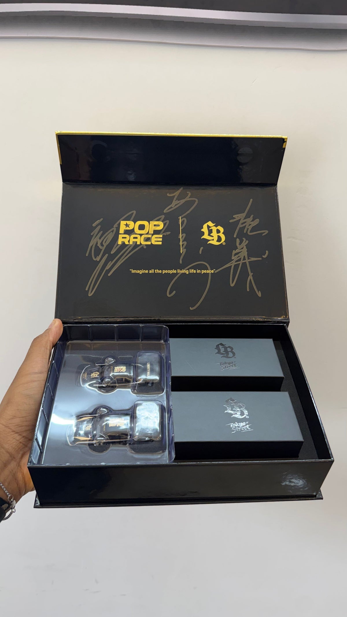 *HKTCS* LB SILHOUTE 2 Car Set (Wataru Kato Signed), 1:64 Scale — image 1