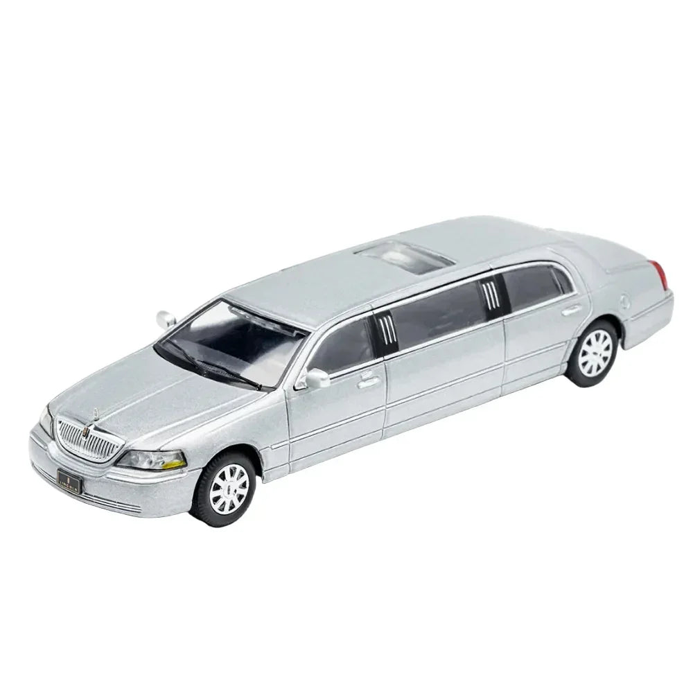 A Silver Extended Lincoln, 1:64 Scale (Silver) — image 1
