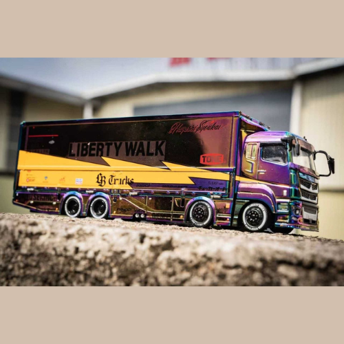 *HEC 2026* Liberty Walk Athlete Tone Mitsubishi Fuso Super Great, 1:64 Scale (Multicolor) — image 4