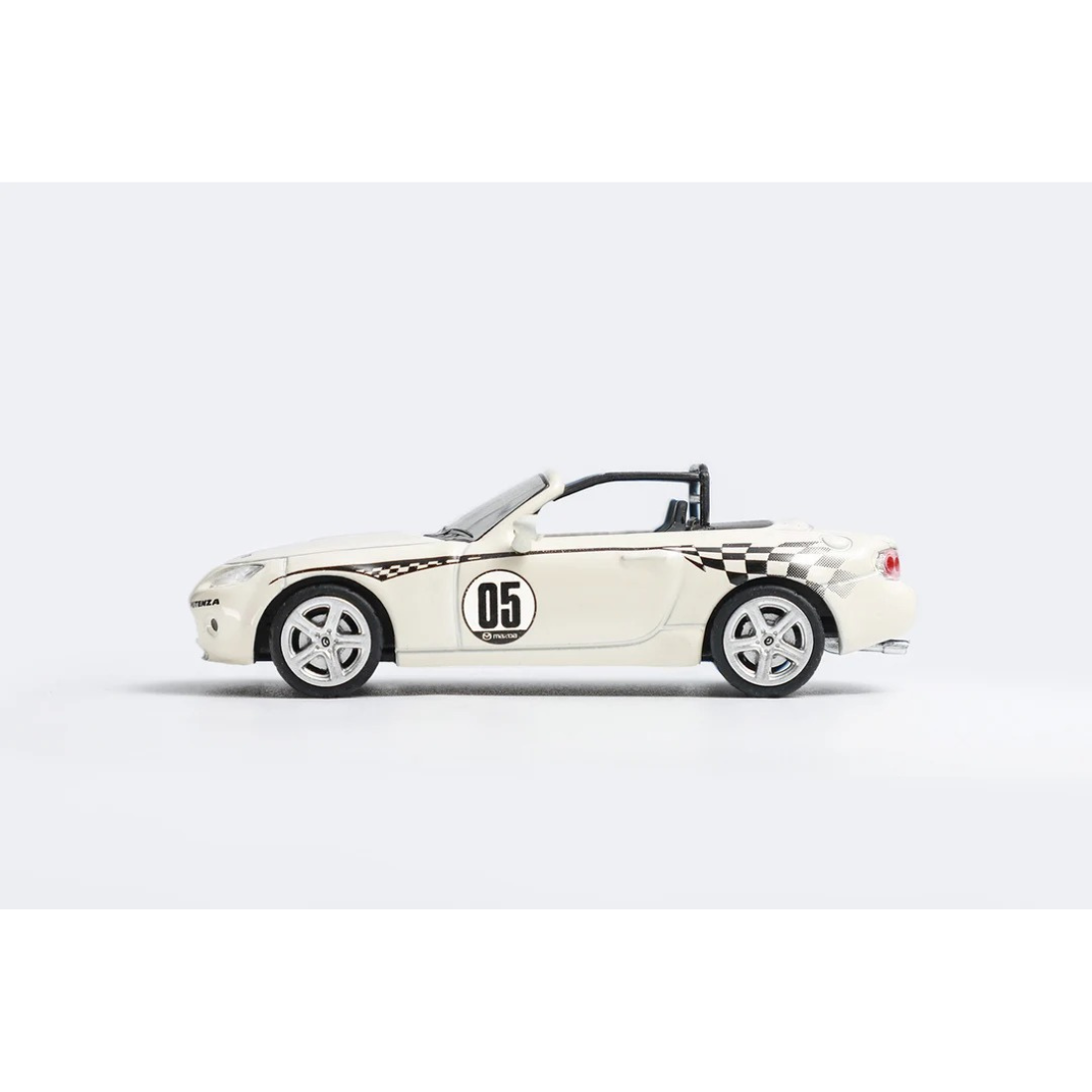 *PRE-ORDER* Mazda MX-5 Spec Miata (NC1) 2006, 1:64 Scale (White) — image 2
