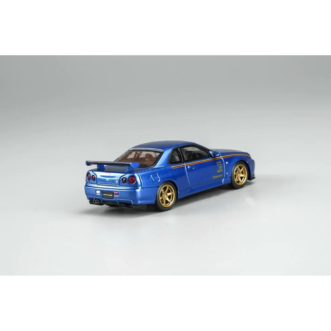 *HKTCS 2026* Nissan Skyline GT-R R34 Customized Bayside Blue (Limited to 399pcs), 1:64 Scale — image 4