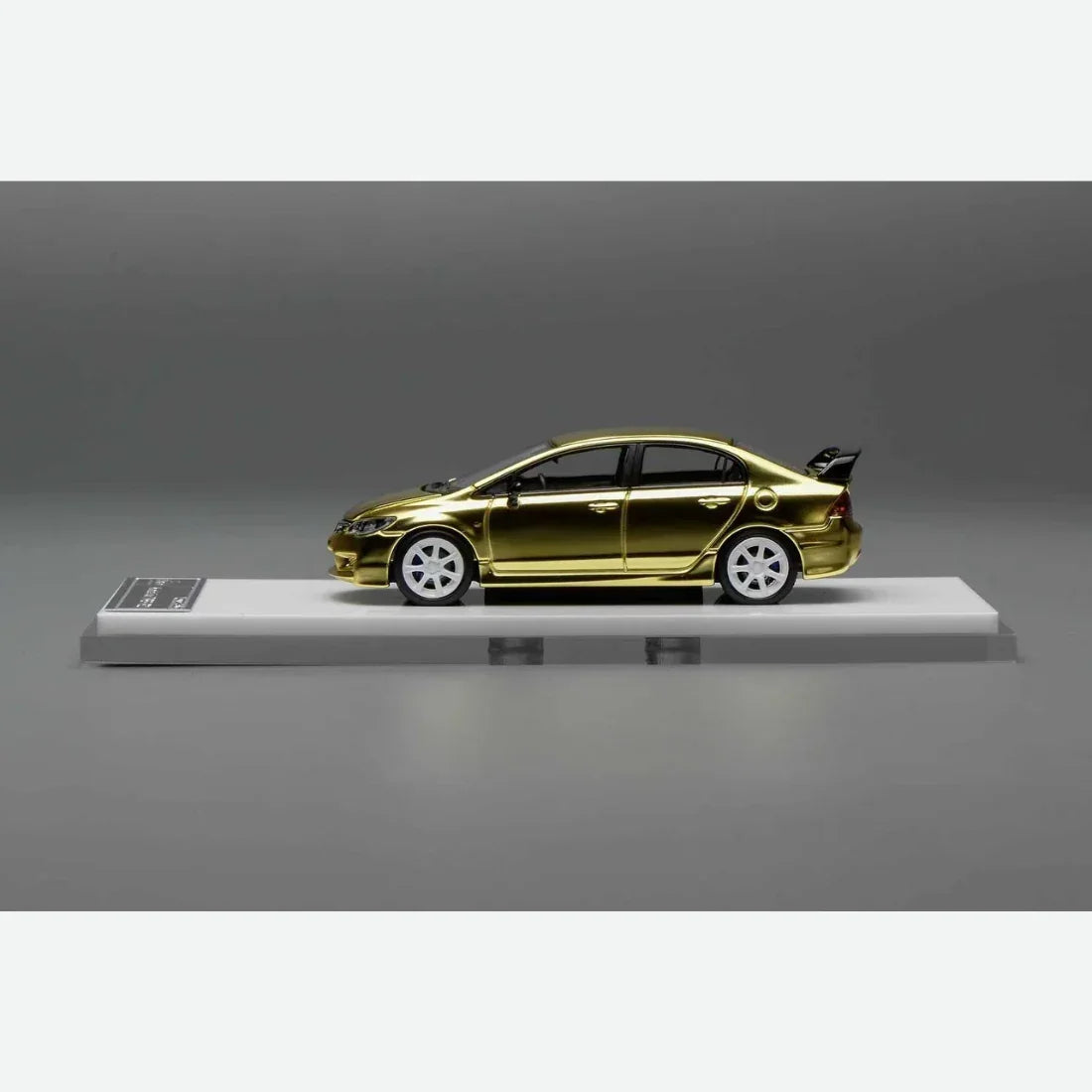 MotorHelix Honda Civic Type-R FD2, 1:64 Scale (Chrome Gold) — image 2