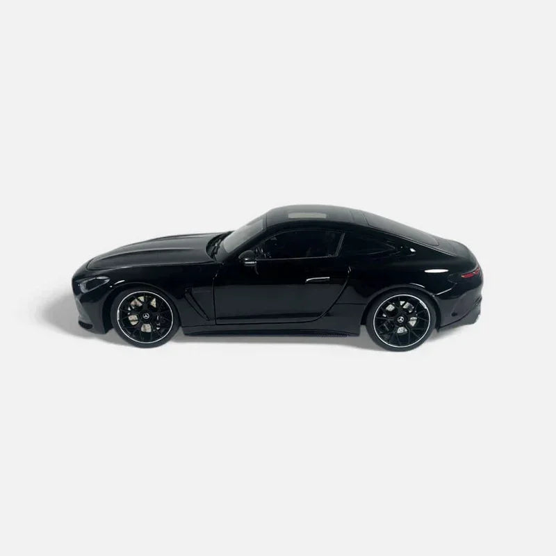 Mercedes-AMG GT 63, 1:18 Scale (Obsidian Black) — image 3