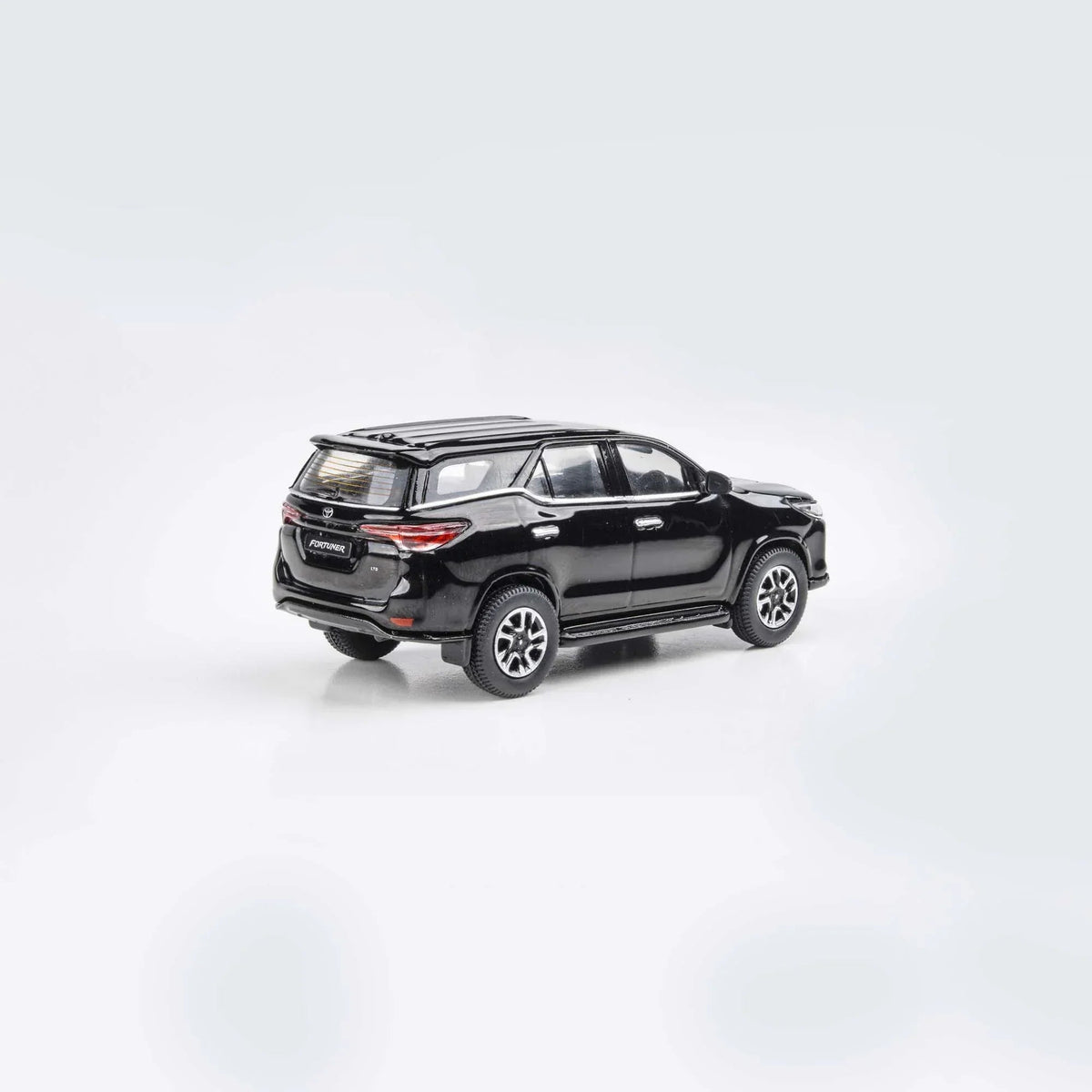 Diecast Toyota Fortuner 2023, 1:64 Scale (Black) — image 4