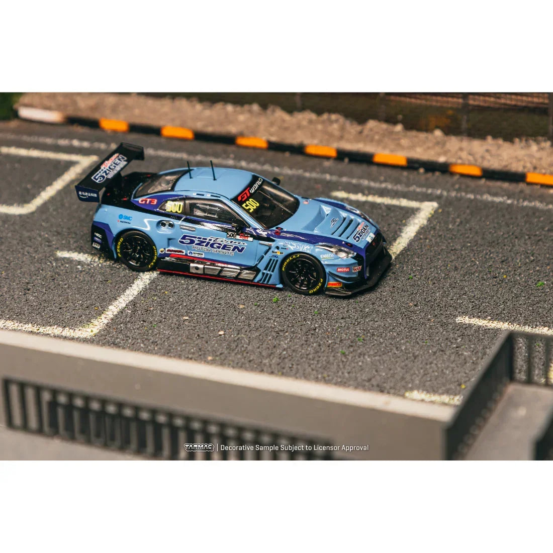 *PRE-ORDER* Nissan GT-R NISMO GT3 GT World Challenge Asia 2025 Beijing Street Circuit - Winner TEAM 5ZIGEN, 1:64 Scale — image 5