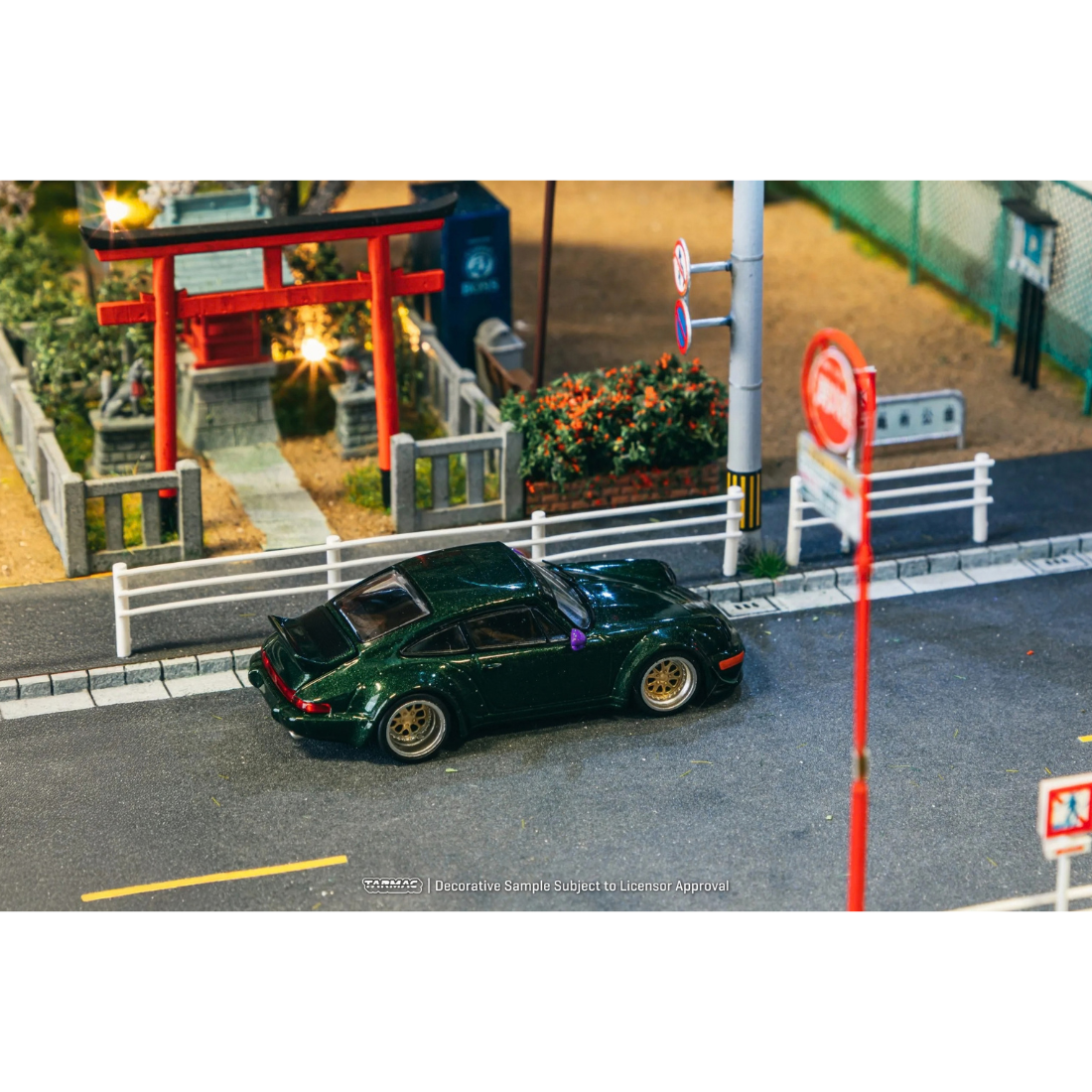 Porsche RWB 964, 1:64 Scale (Green) — image 4