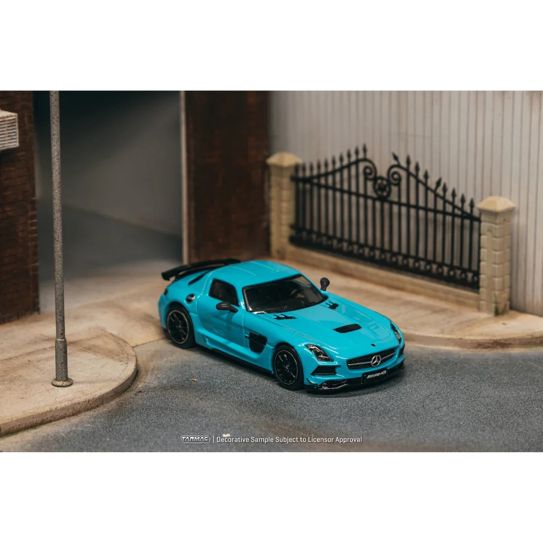 *PRE-ORDER* Mercedes-Benz SLS AMG Coupé Black Series Chance of Chase Car, 1:64 Scale (Matte Blue) — image 4