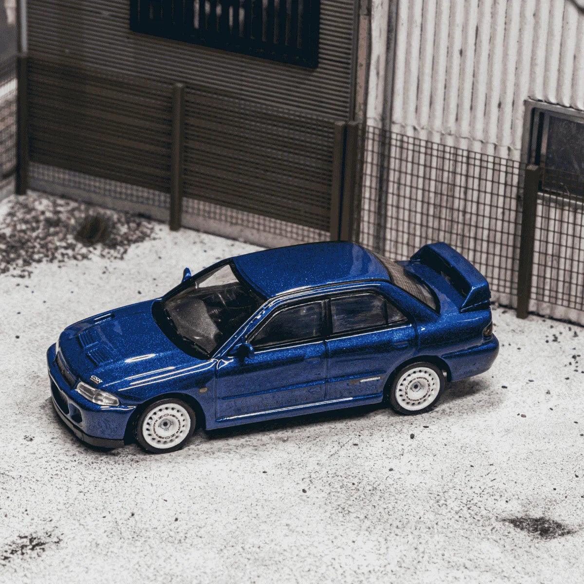 *PRE-ORDER* Mitsubishi Lancer GSR Evolution II Chance of Chase Car, 1:64 Scale (Blue) — image 2