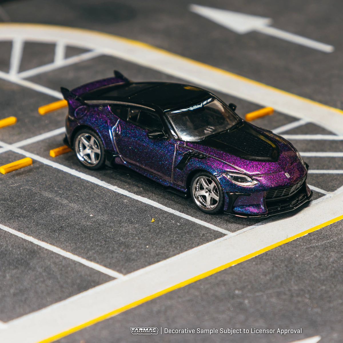 *PRE-ORDER* Nissan VeilSide FFZ400 Fairlady Z Chameleon Purple (Chance of Chase Car), 1:64 Scale — image 5