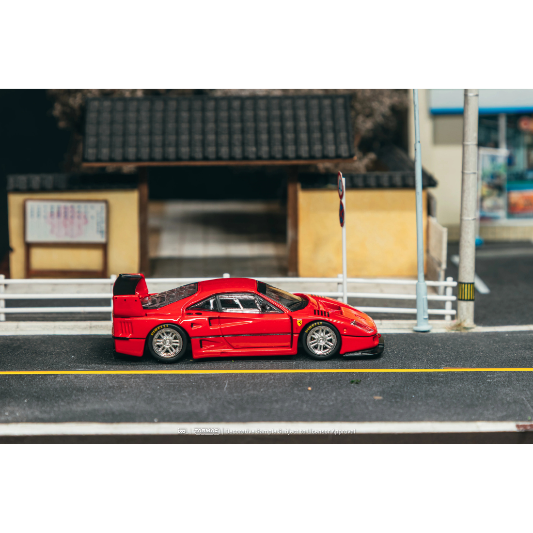 Ferrari F40 GTE, 1:64 Scale (Red) — image 5