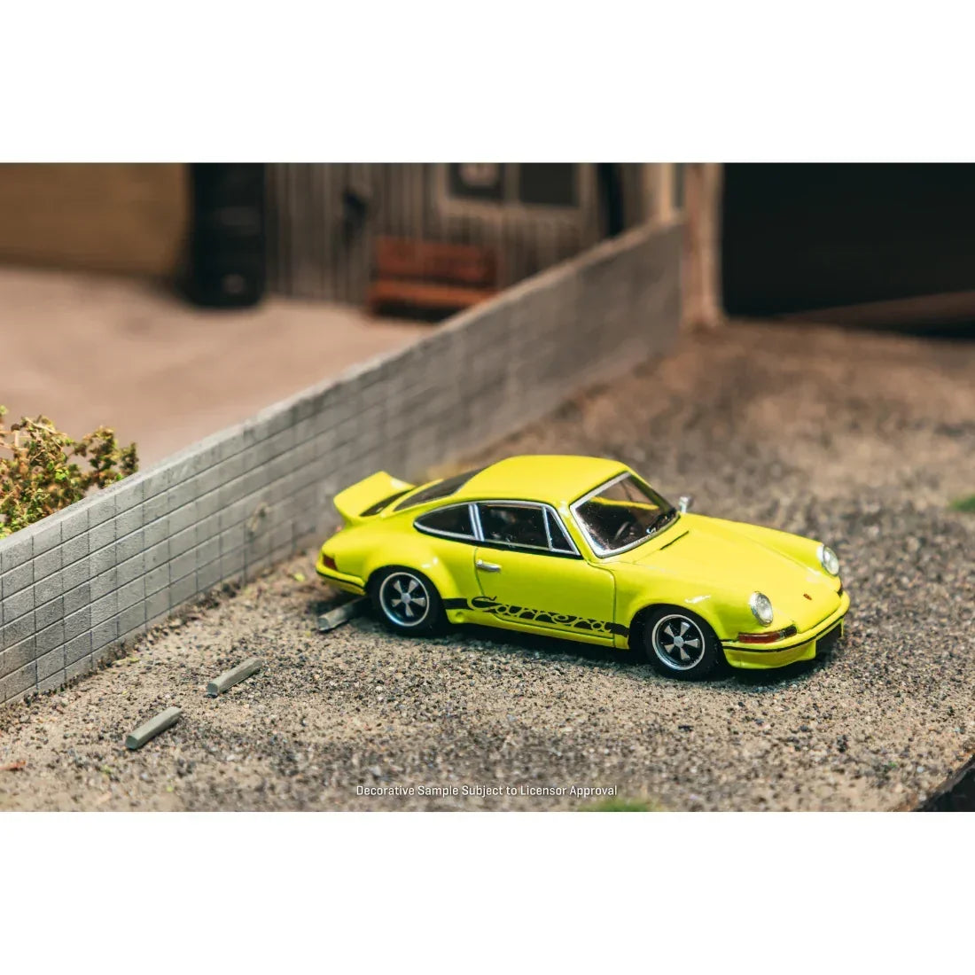 *PRE-ORDER* Porsche diecast 911 Carrera RS 2.7 Lightweight Chance of Chase Car (Yellow) — image 5