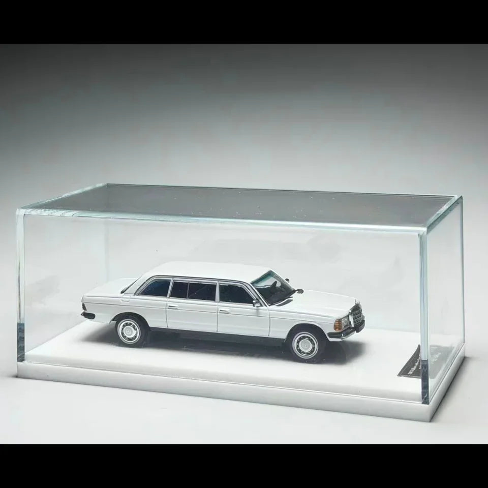 Mercedes Benz W123, 1:64 Scale (White) — image 4