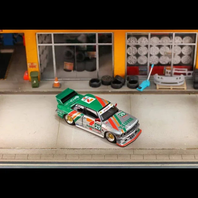 *PRE-ORDER* BMW M3 E30 RAW 7-Eleven Livery, 1:64 Scale — image 4