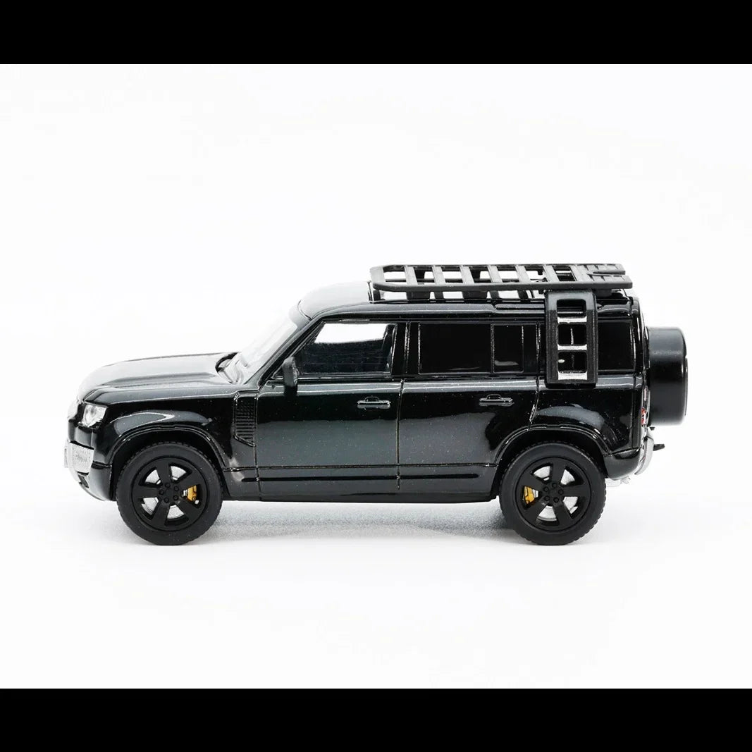 *PRE-ORDER* Land Rover Defender D110, 1:64 Scale — image 3