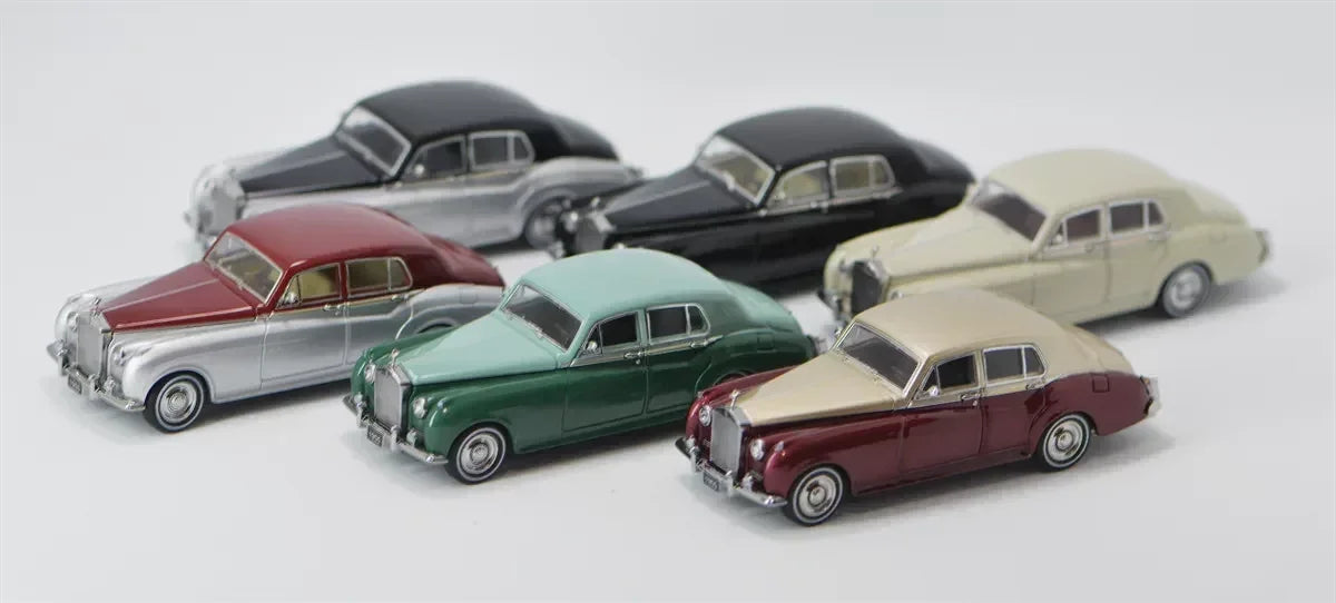 Rolls Royce Silver Cloud 1955, 1:64 Scale (Ivory) — image 7