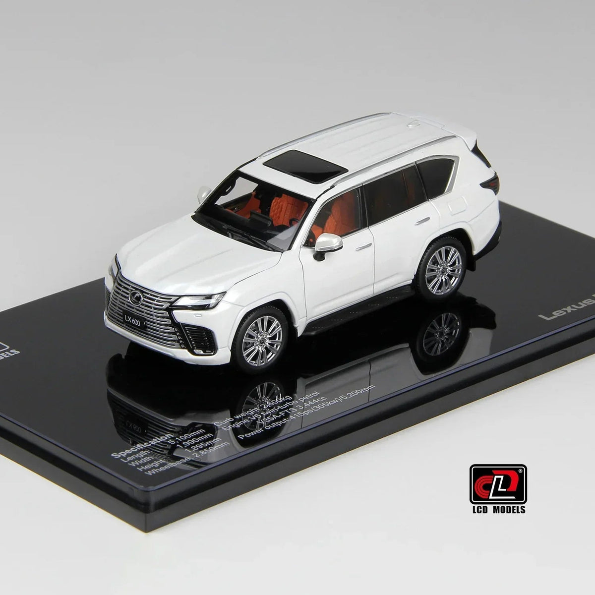 LEXUS LX600, 1:43 Scale (White) — image 1
