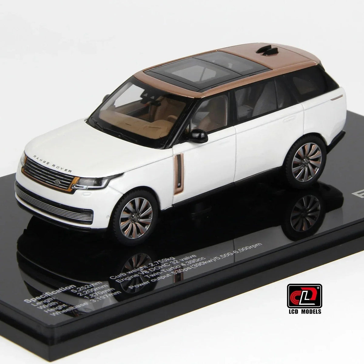 Land Rover Range Rover SV SERENITY, 1:43 Scale (White) — image 1