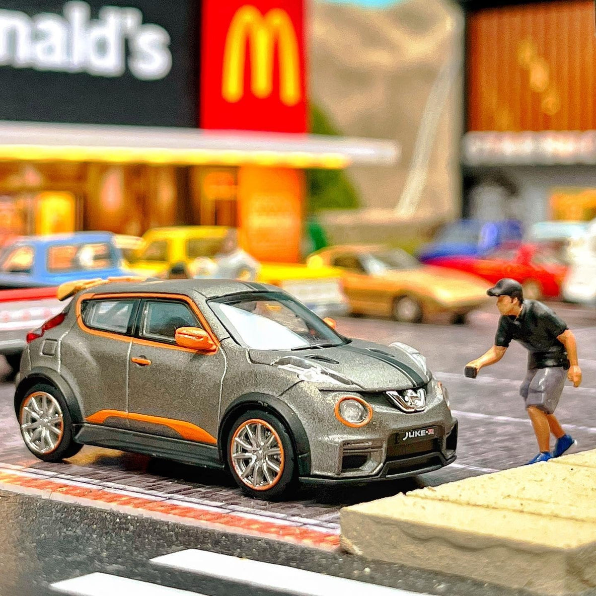 *PRE-ORDER* Nissan Juke-R, 1:64 Scale (Titanium Grey with Black Stripes) — image 3