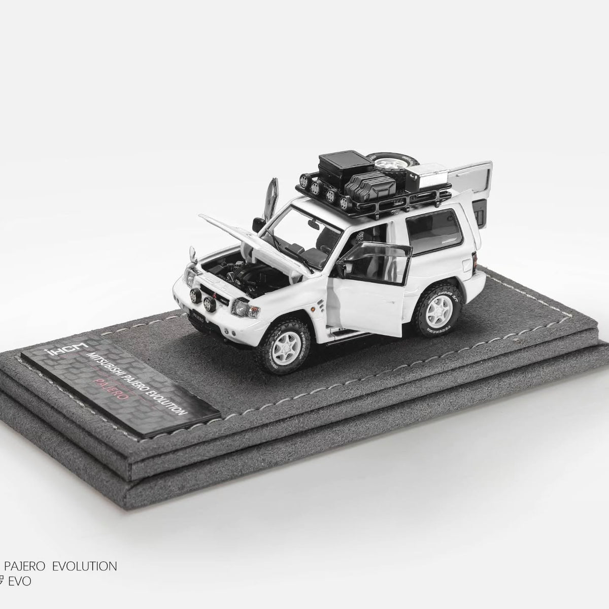 *Pre-Orders* Mitsubishi Licensed Products - Pajero Evolution V55 (Open-Engin & Rear Hoods+Doors, Visible Engine), 1:64 Scale (White) — image 2