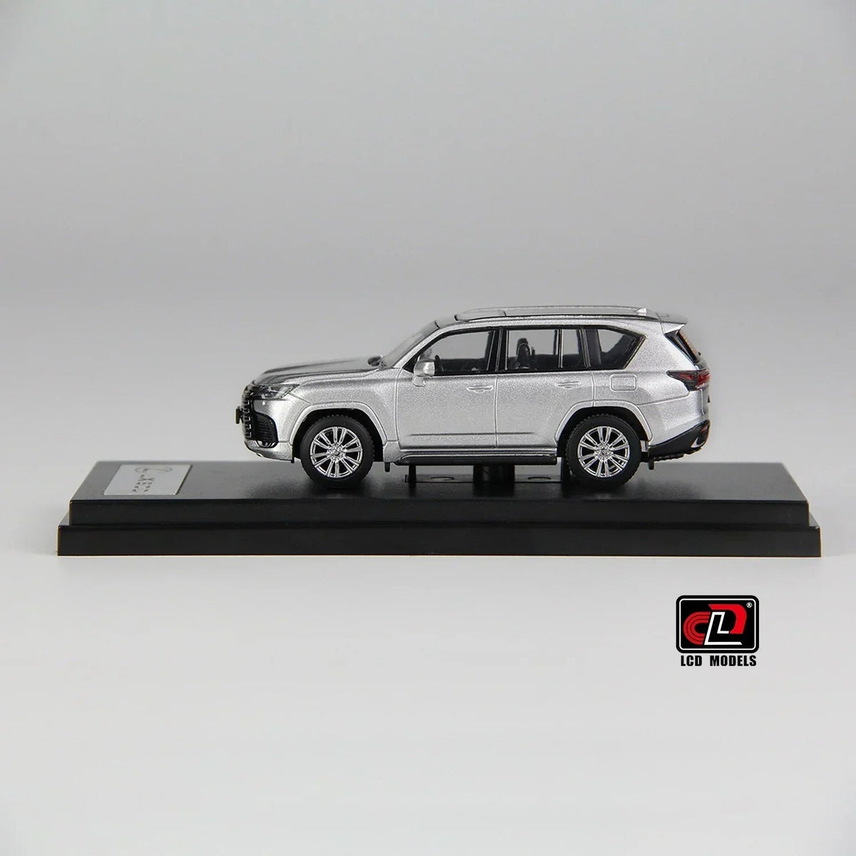 LEXUS LX600, 1:64 Scale (Silver) — image 3