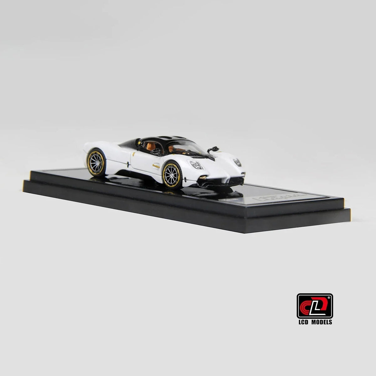 Pagani Utopia Coupe, 1:64 Scale (Black with white) — image 5