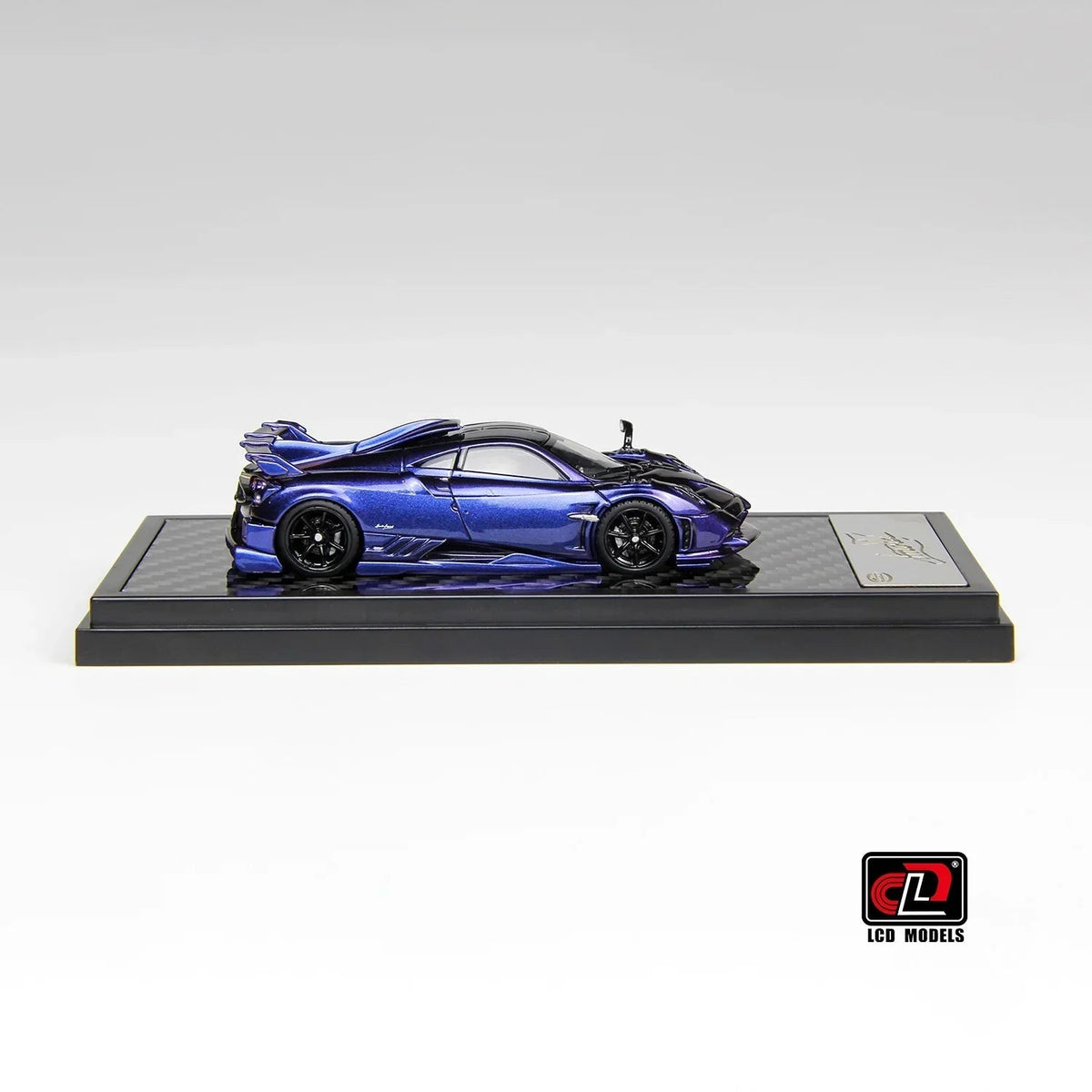 Pagani Imola Coupe, 1:64 Scale (Chameleon) — image 4