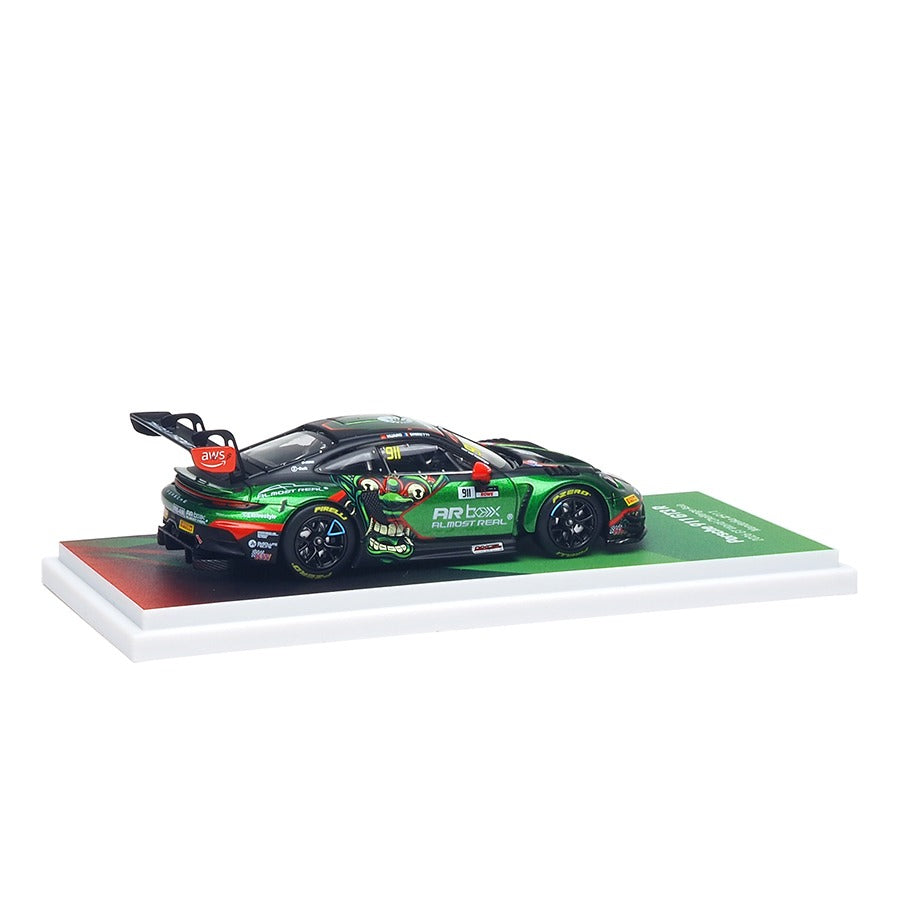 Porsche diecast 911 GT3 R 2026 GT World Challenge Asia Mandalika #911, 1:64 Scale — image 5