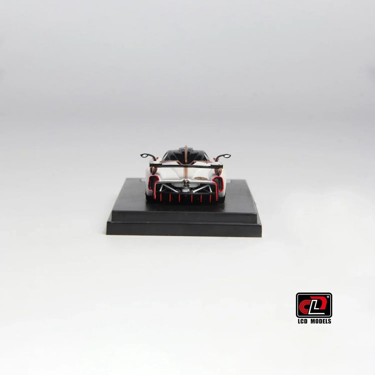 Pagani Huayra R, 1:64 Scale (Pearl White) — image 5
