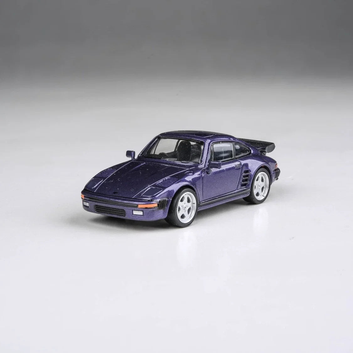 RUF BTR Prussian 1986, 1:64 Scale (Purple) — image 1