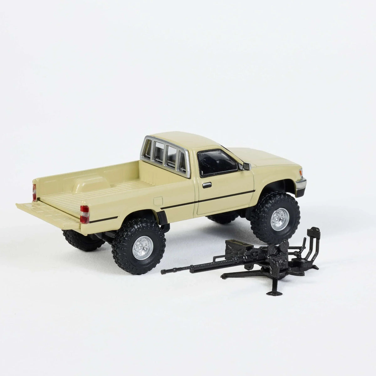Toyota Hilux Ln107 1994, 1:64 Scale (Beige) — image 3