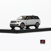 Land Rover Range Rover SV SERENITY, 1:43 Scale (Silver) — image 1