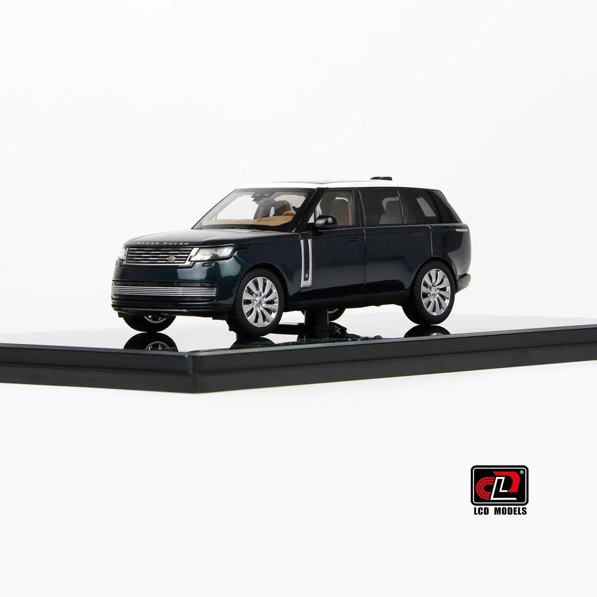 Land Rover Range Rover SV SERENITY, 1:43 Scale (Green with White Roof) — image 1
