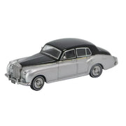 Rolls Royce Silver Cloud 1955, 1:64 Scale (Silver & black) — image 1