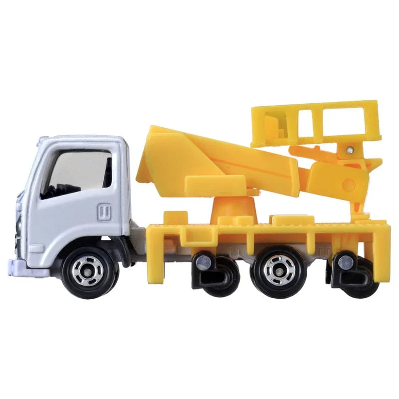 Tomica No.17 Isuzu ELF Road Railer, 1:64 Scale (Yellow) — image 2