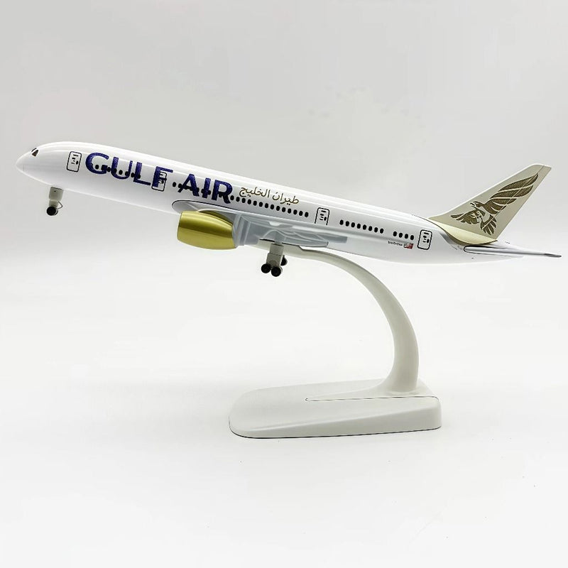GULF AIR B787 Airplane Model — image 1