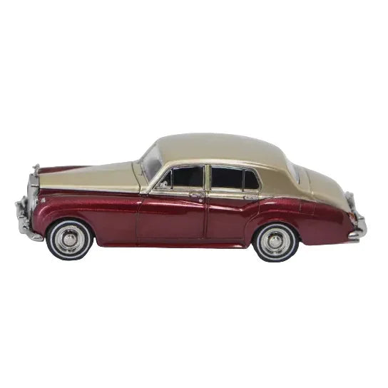 Rolls Royce Silver Cloud 1955, 1:64 Scale (Burgundy & Beige) — image 2
