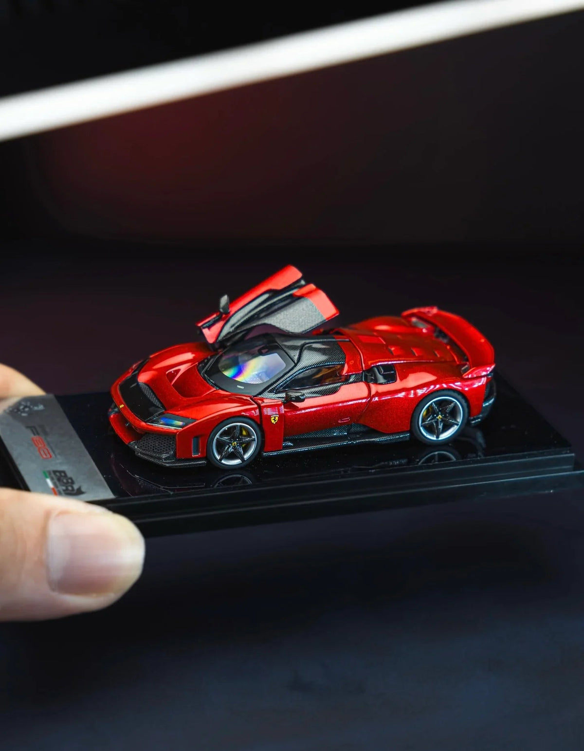 Ferrari F80 Rosso Supercar, 1:64 Scale — image 12