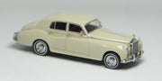 Rolls Royce Silver Cloud 1955, 1:64 Scale (Ivory) — image 2